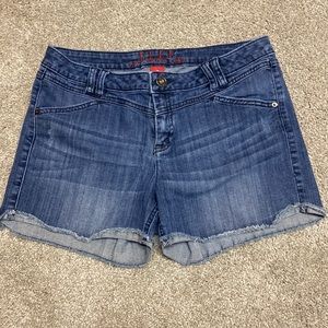 Elle denim shorts